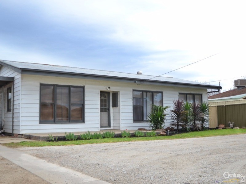 338  Ogilvie Avenue, Echuca VIC 3564