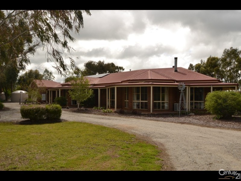 48 Murray Drive, Echuca VIC 3564