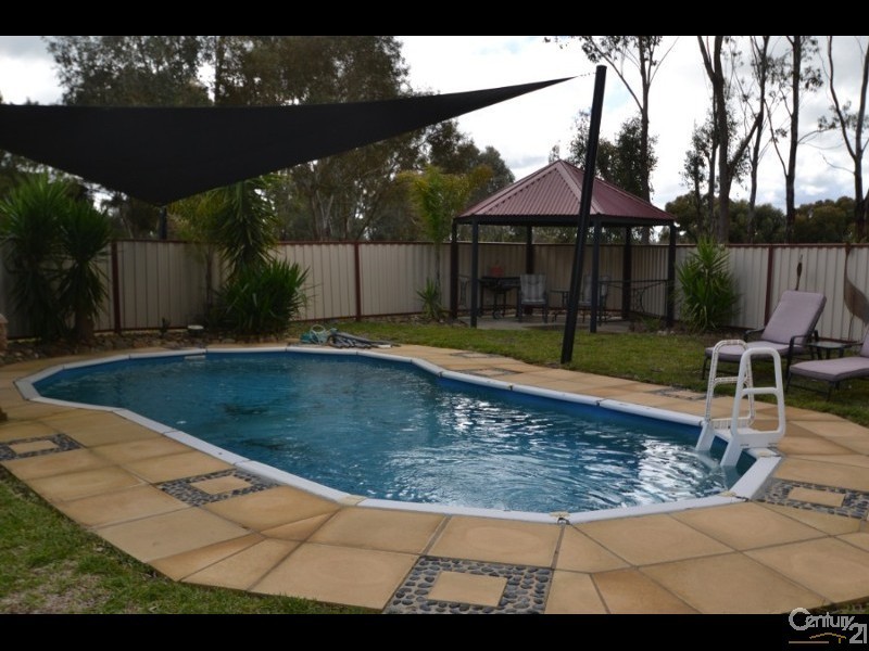 48 Murray Drive, Echuca VIC 3564