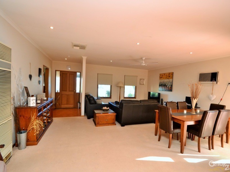 2 Julia Court, Moama NSW 2731