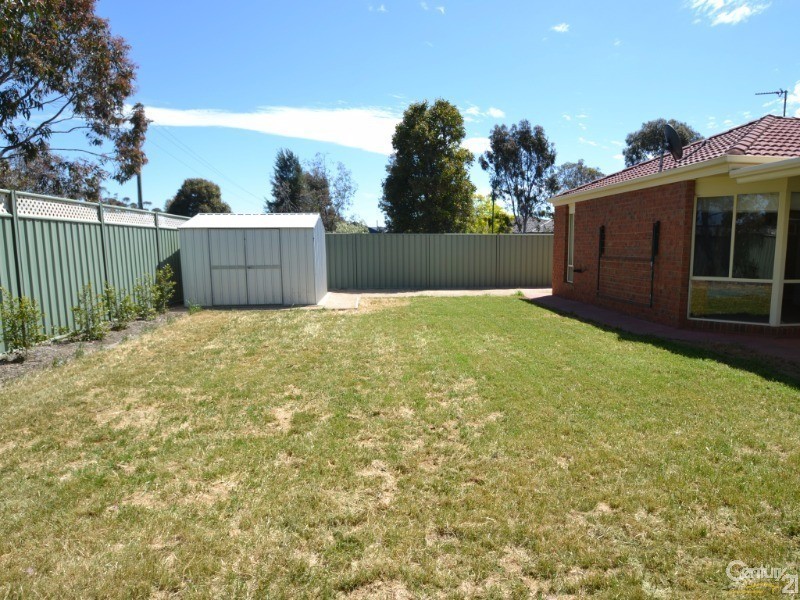 73 Woodlands Circuit, Echuca VIC 3564