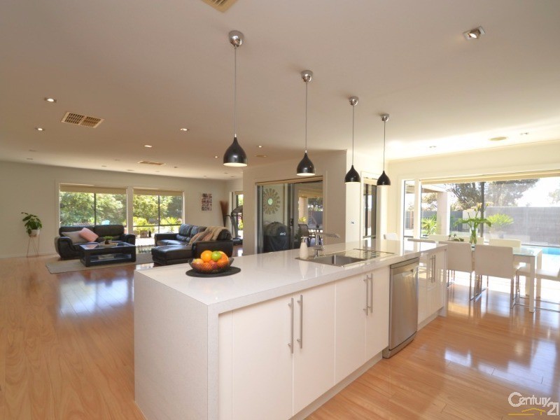 19 Rivergums Drive, Moama NSW 2731