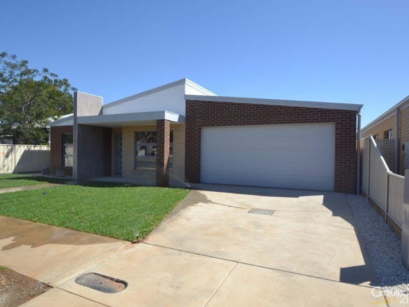 22 Eyre Street, Echuca VIC 3564