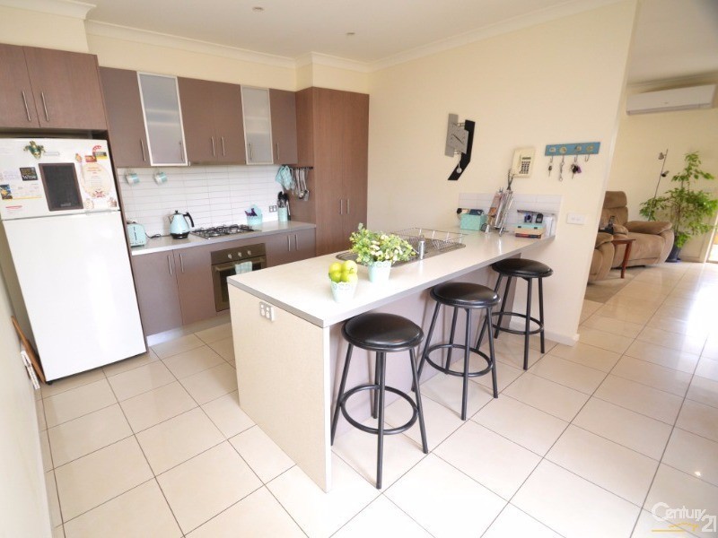 1/21 Sunset Avenue, Echuca VIC 3564