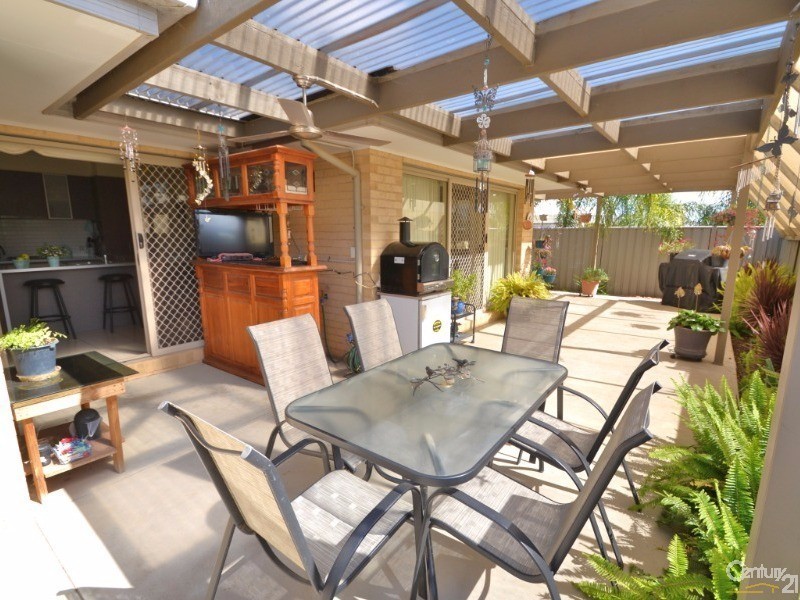 1/21 Sunset Avenue, Echuca VIC 3564