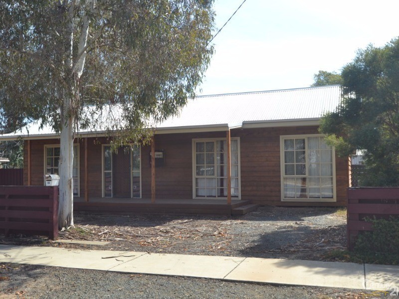 32 Kinsey Street, Moama NSW 2731