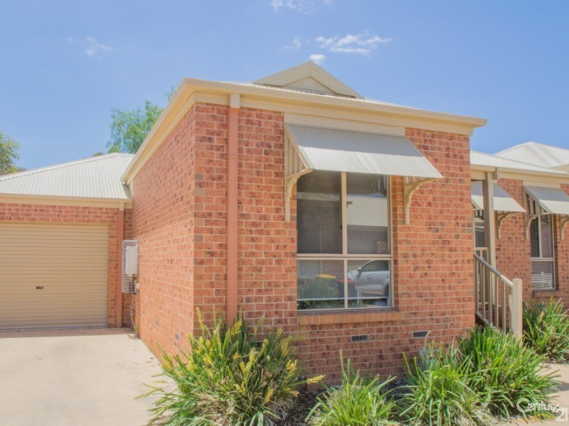3/142  Bowen, Echuca VIC 3564