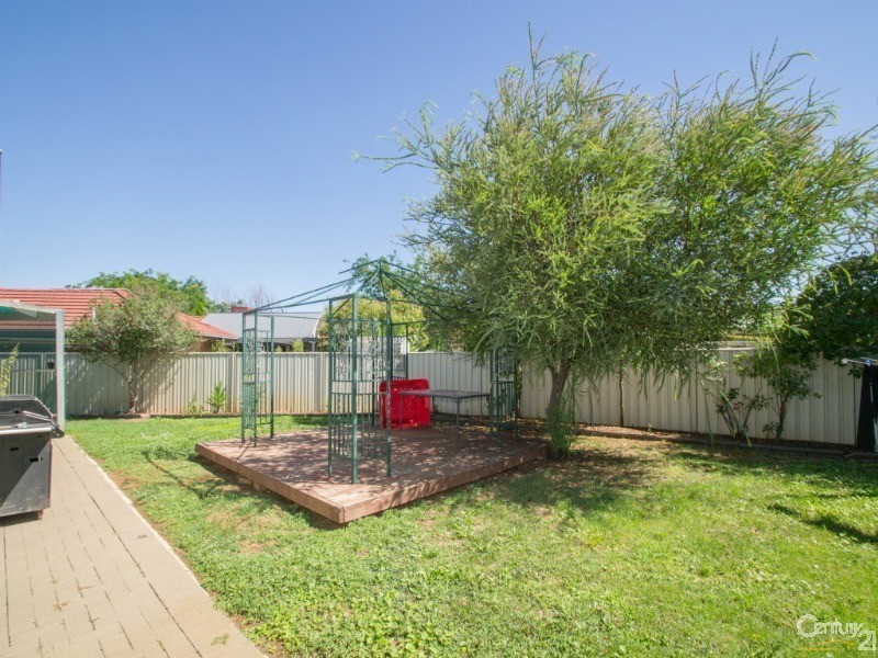 13 Sunrise Ave, Moama NSW 2731