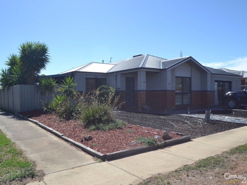 11 Paroo Street, Echuca VIC 3564