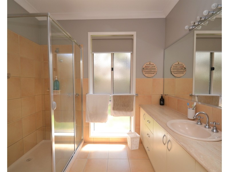 32 William Street, Rochester VIC 3561