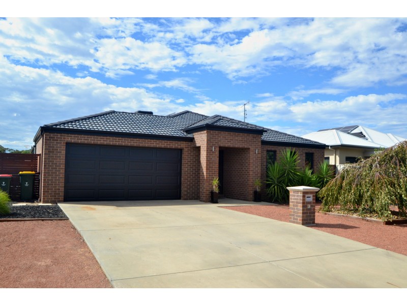 7 Antrim Court, Moama NSW 2731