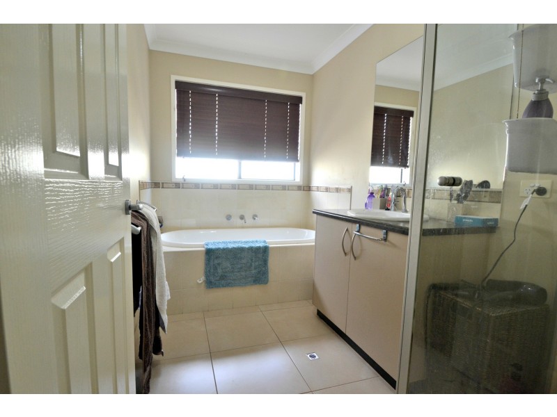 7 Antrim Court, Moama NSW 2731