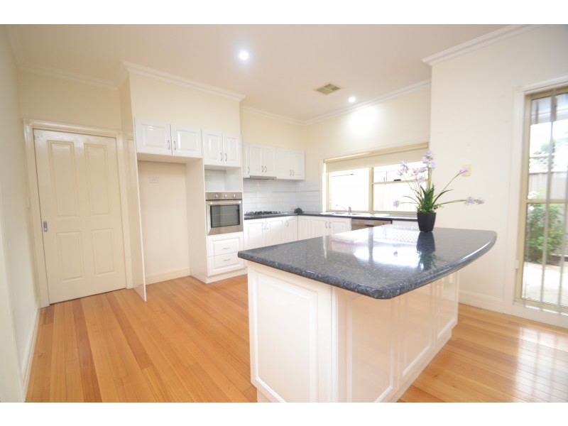 2/76 Mitchell Street, Echuca VIC 3564