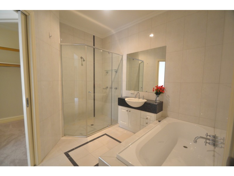 2/76 Mitchell Street, Echuca VIC 3564