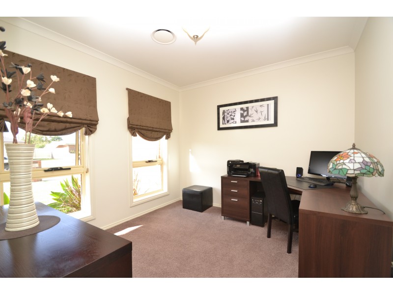 14 Deakin Grove, Tongala VIC 3621