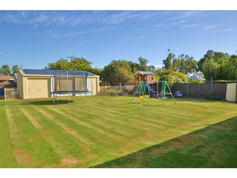 14 Deakin Grove, Tongala VIC 3621