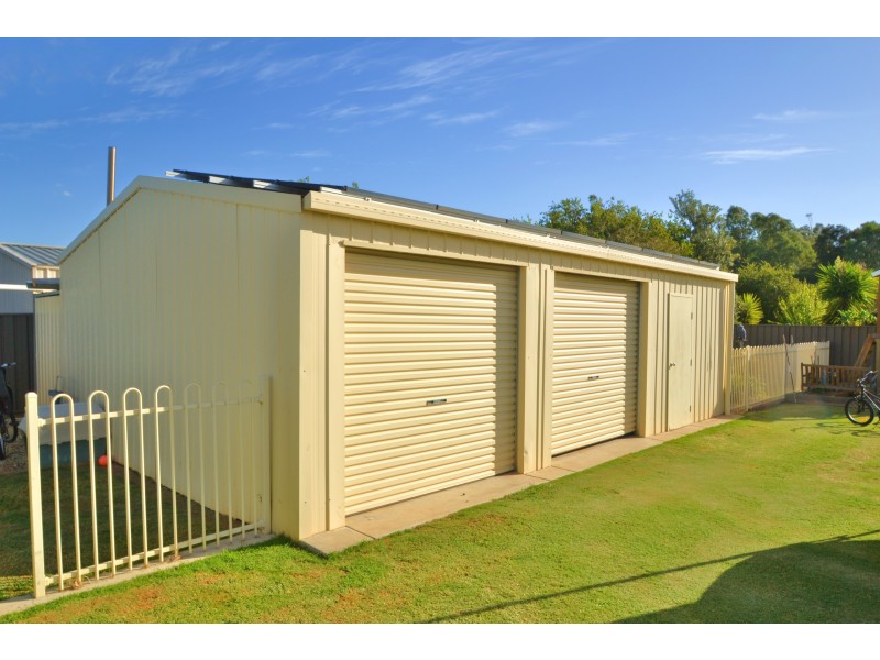 14 Deakin Grove, Tongala VIC 3621