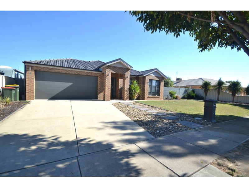 16 Kildare Avenue, Moama NSW 2731