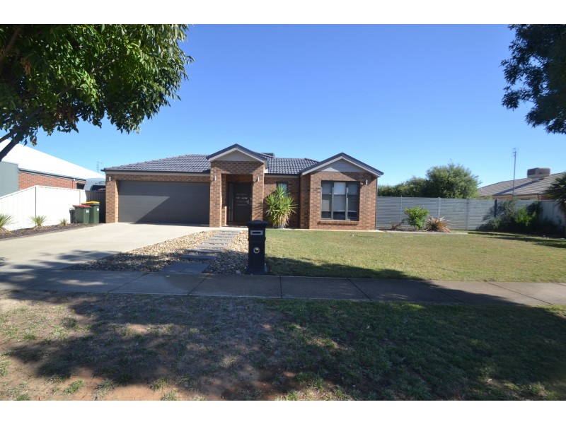 16 Kildare Avenue, Moama NSW 2731