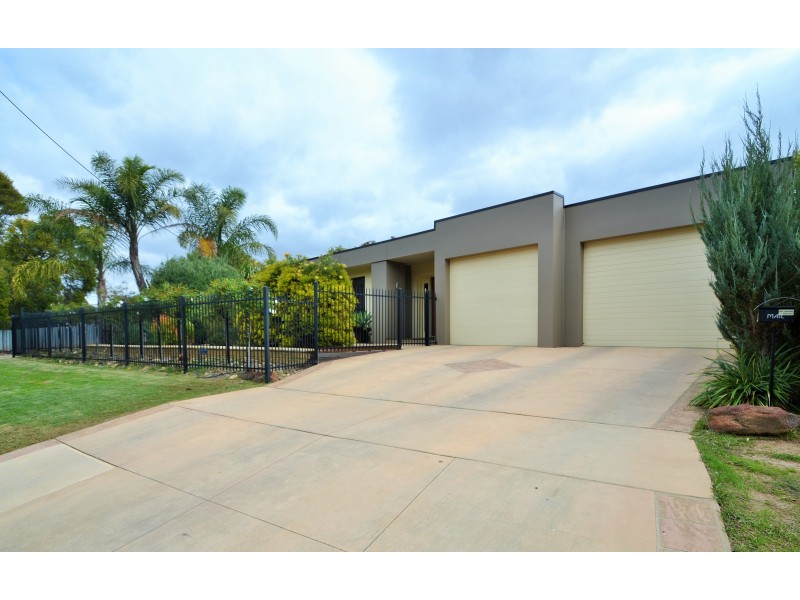 1/85 Campaspe Esplanade, Echuca VIC 3564