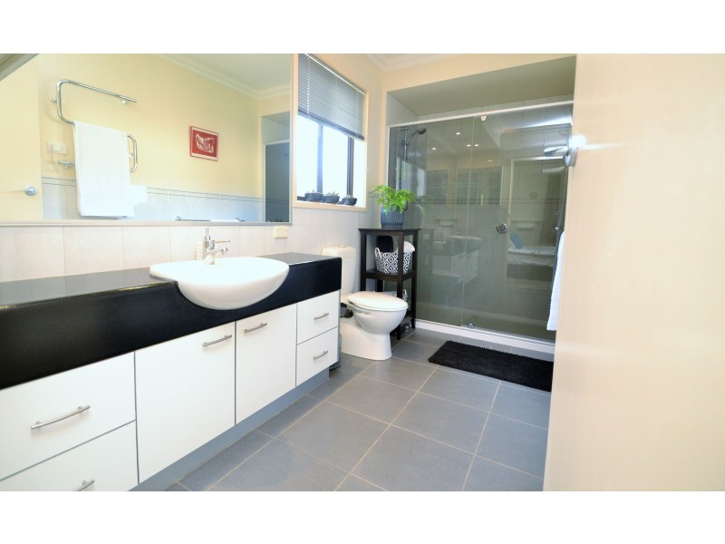 1/85 Campaspe Esplanade, Echuca VIC 3564