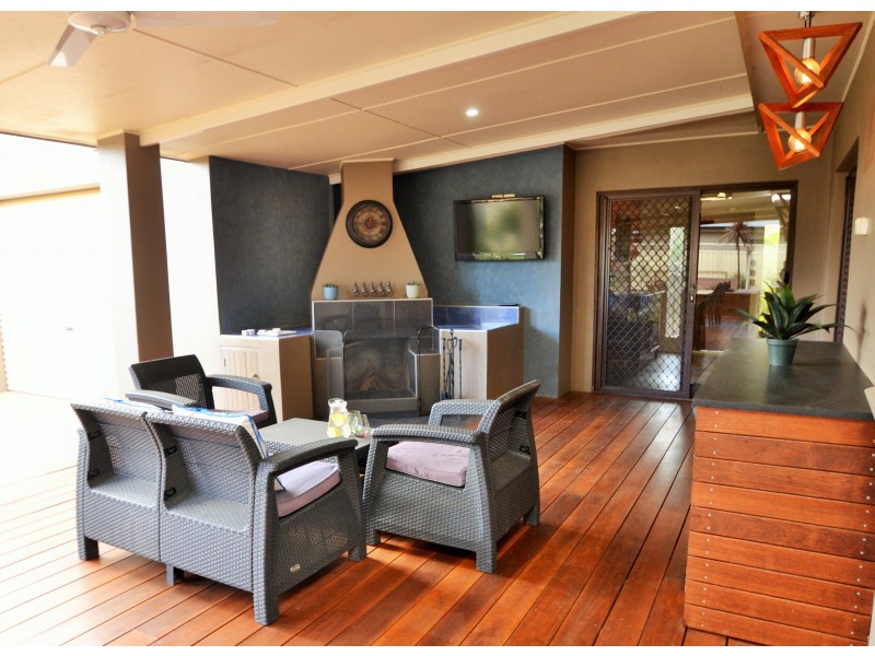 1/85 Campaspe Esplanade, Echuca VIC 3564