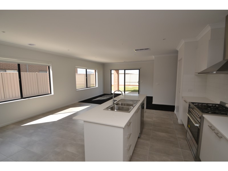 17 McCartney Street, Echuca VIC 3564