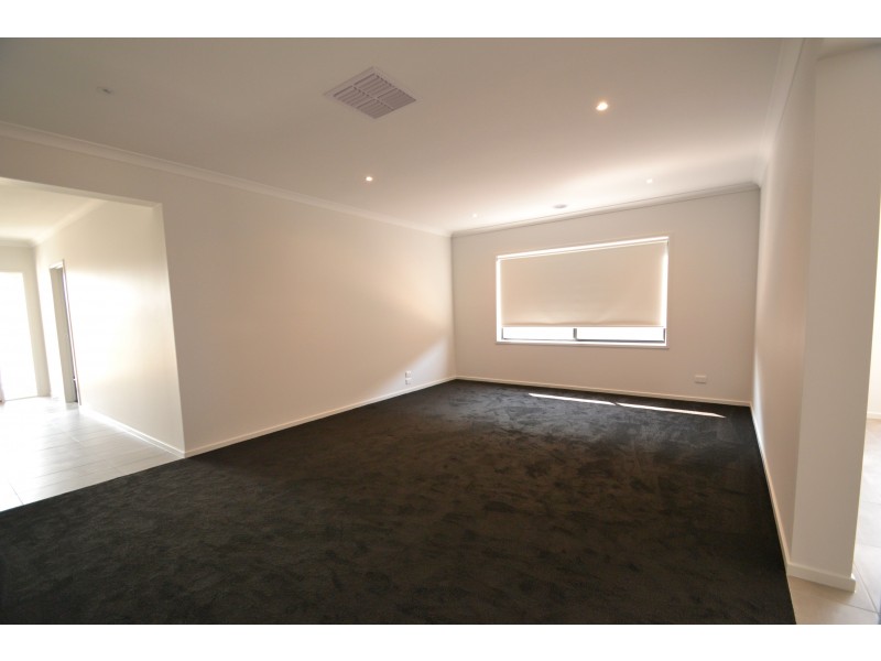 17 McCartney Street, Echuca VIC 3564