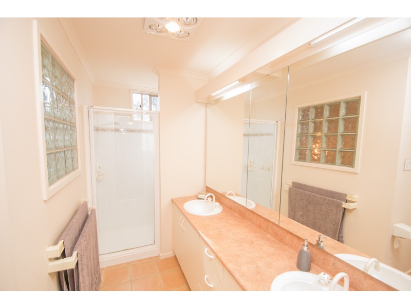 18 Charters Drive, Moama NSW 2731