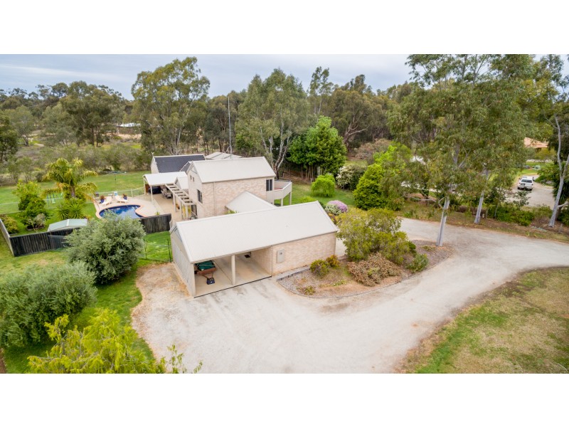 18 Charters Drive, Moama NSW 2731