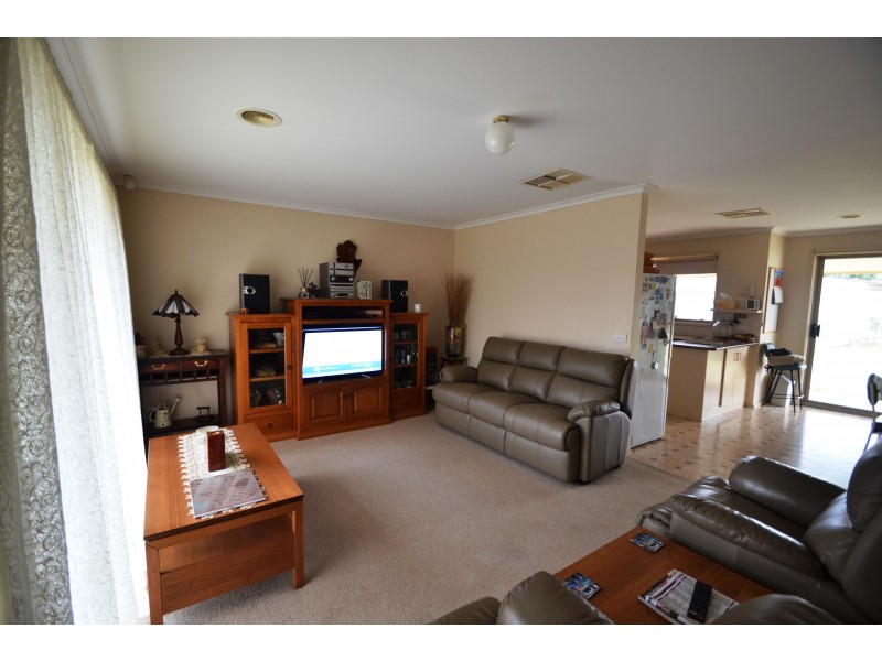 2 McLaren Drive, Moama NSW 2731