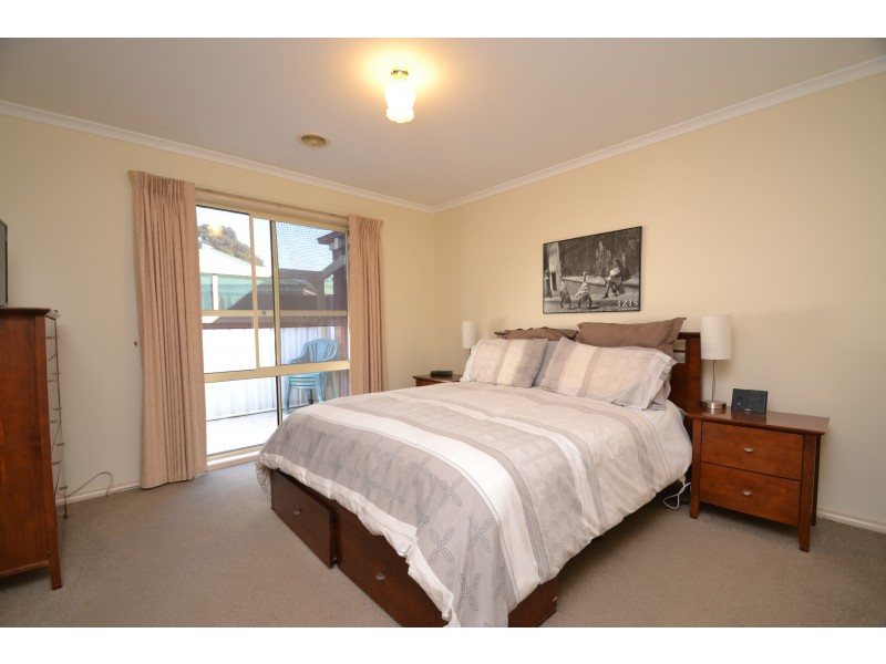 11 Charlton Court, Echuca VIC 3564