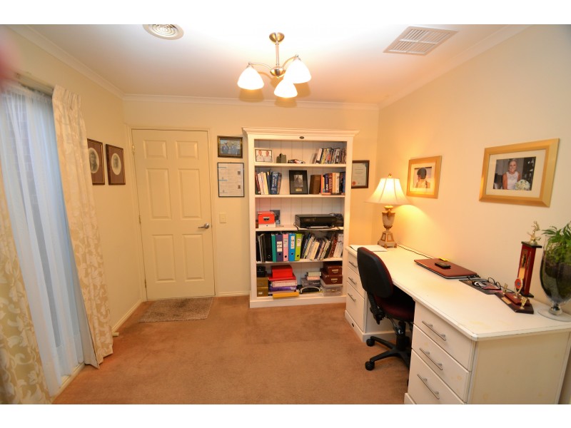 16 James Street, Echuca VIC 3564