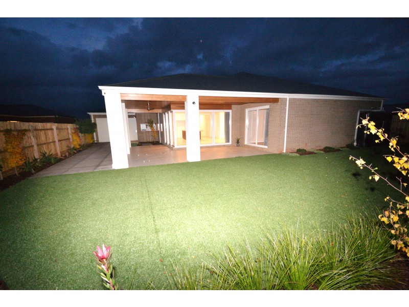 18 Burgundy Drive, Moama NSW 2731