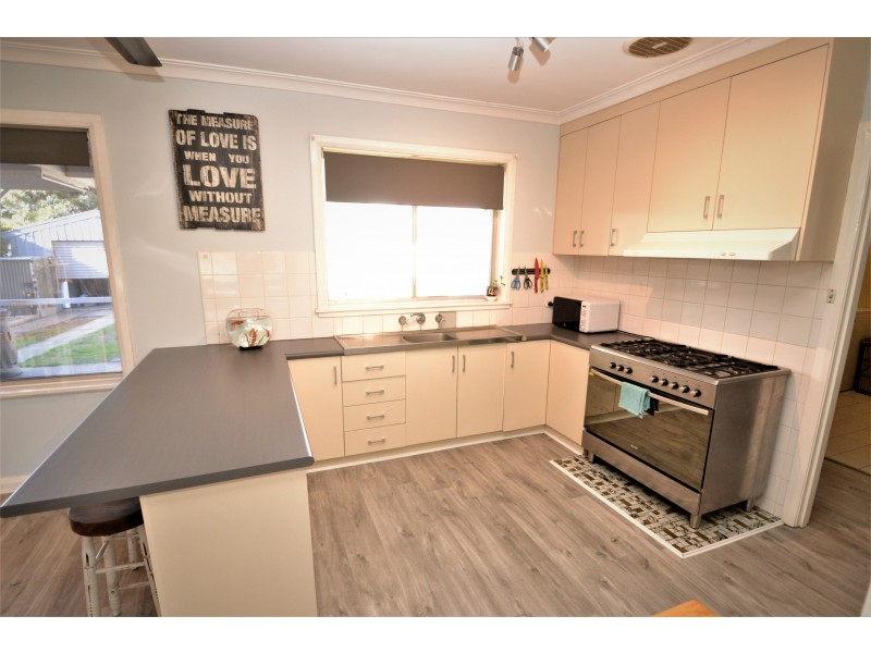 82 Crossen Street, Echuca VIC 3564