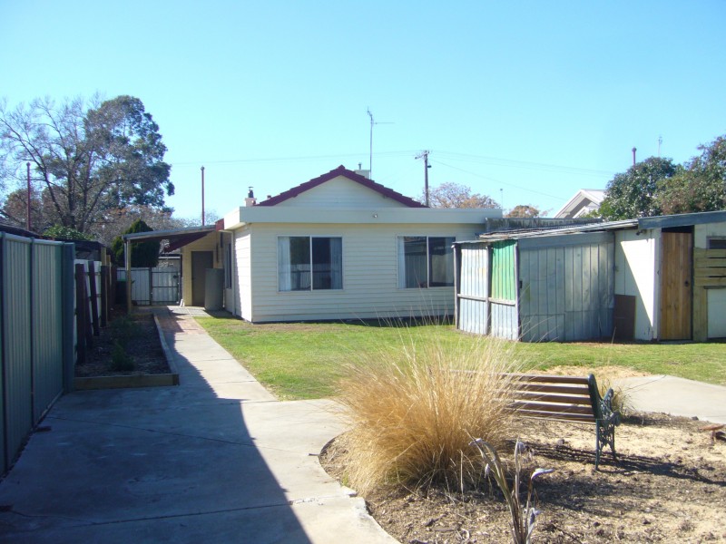 85 Hovell Street, Echuca VIC 3564