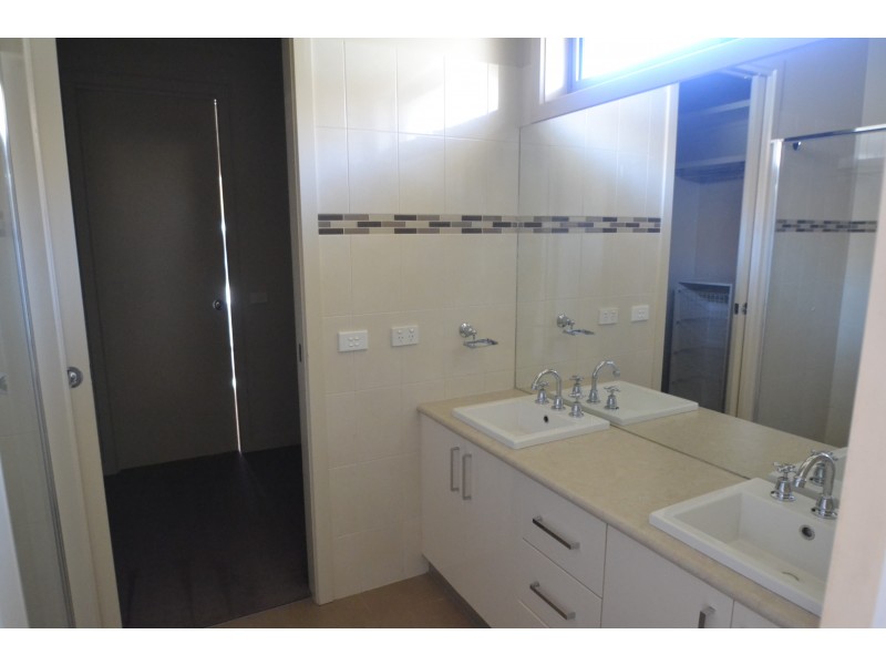 2/40 Blair Street, Moama NSW 2731