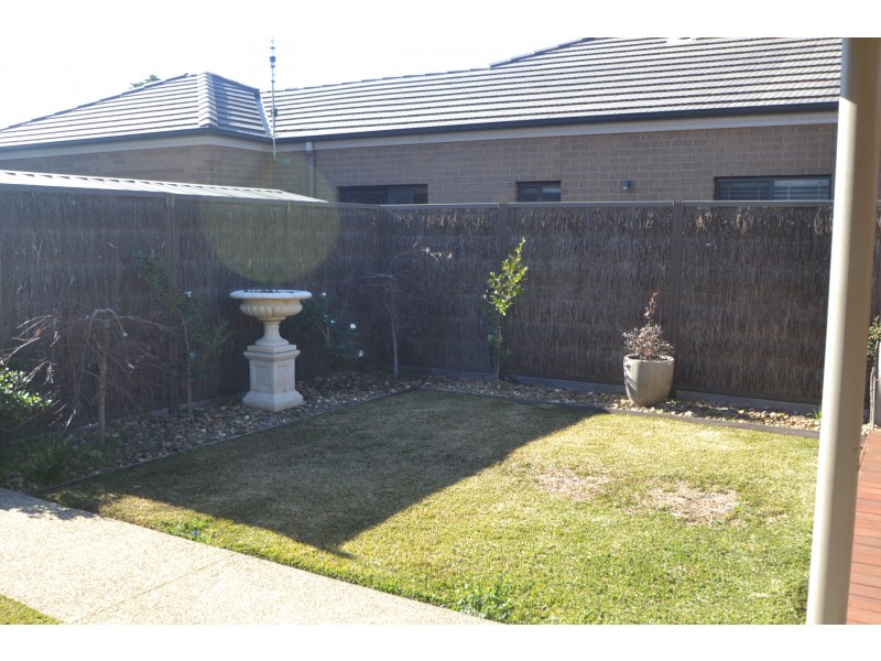 2/40 Blair Street, Moama NSW 2731