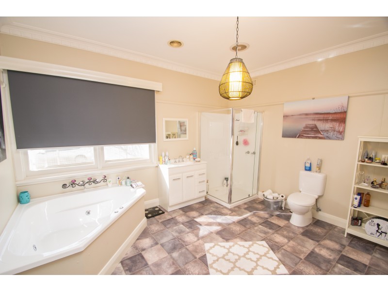 33 Haverfield Street, Echuca VIC 3564