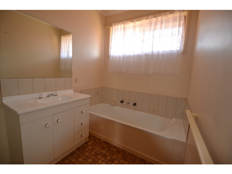 1/319 High Street, Echuca VIC 3564