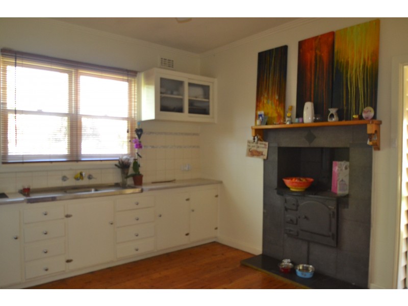 73 Hovell Street, Echuca VIC 3564