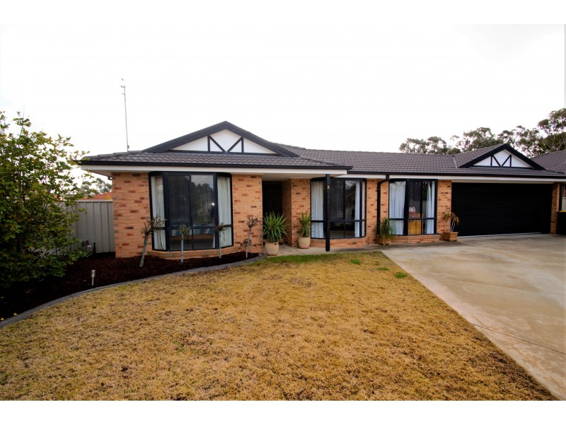 4 Stirling Court, Moama NSW 2731