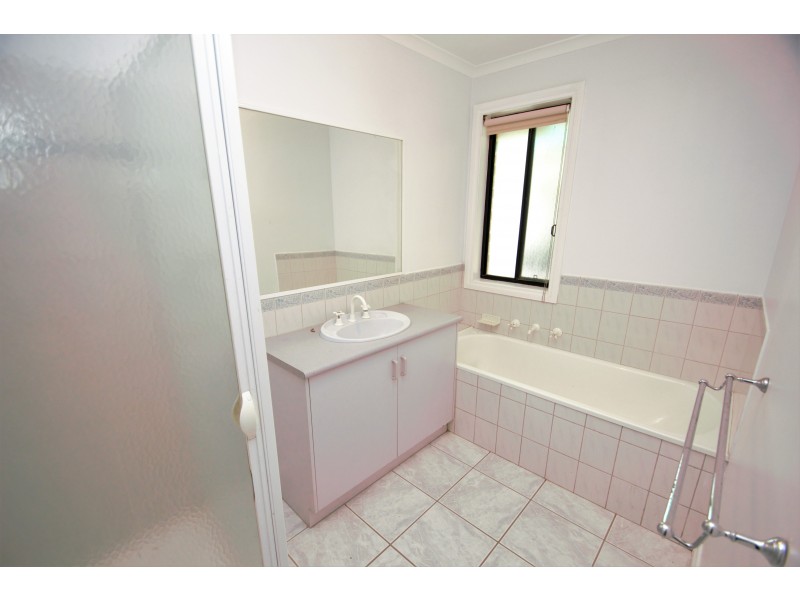 4 Stirling Court, Moama NSW 2731