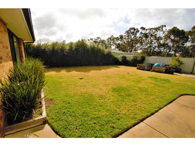 4 Stirling Court, Moama NSW 2731