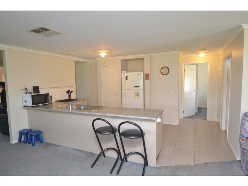 33 Sunset Avenue, Echuca VIC 3564