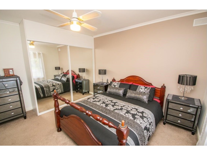 86 Hovell Street, Echuca VIC 3564