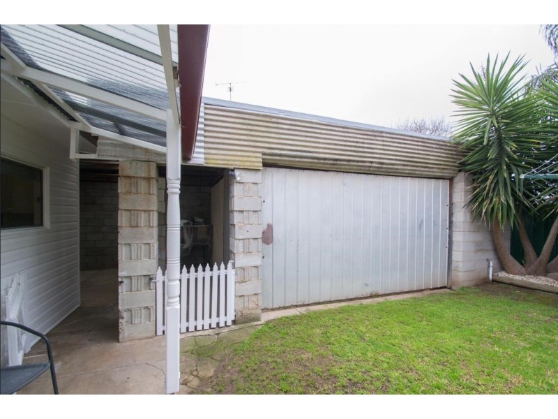86 Hovell Street, Echuca VIC 3564