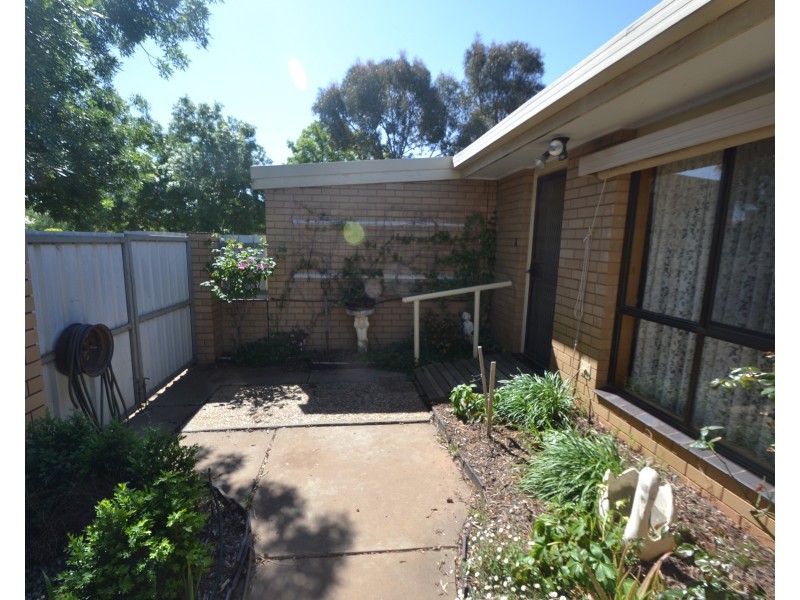 28 Regent Street, Moama NSW 2731