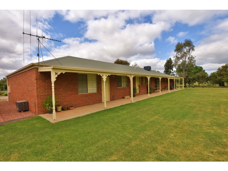 9 River View Court, Echuca VIC 3564