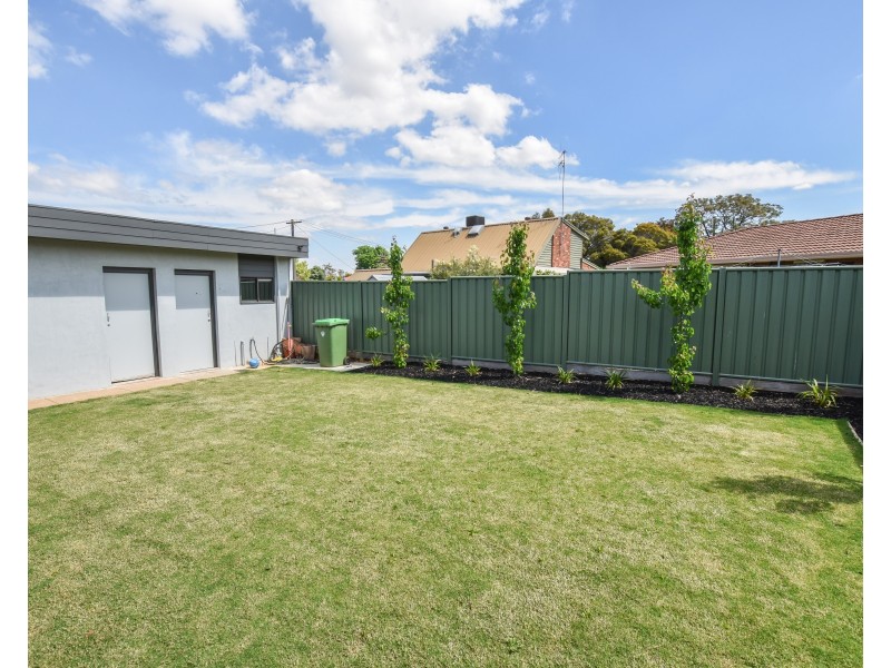 65 Campaspe Esp, Echuca VIC 3564